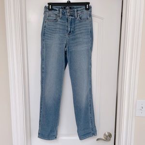 Hollister ultra high-rise mom jeans